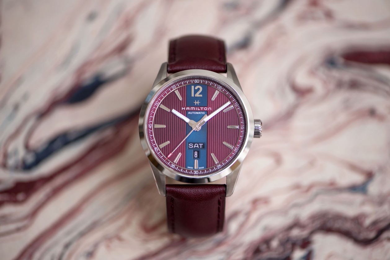 đồng hồ Hamilton Broadway Date Date Automatic